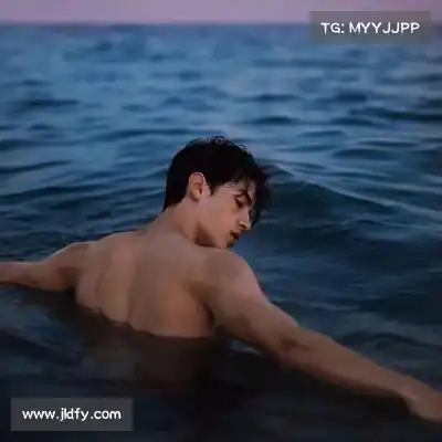 骆铖柳