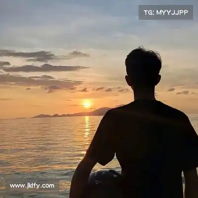 裴允盼